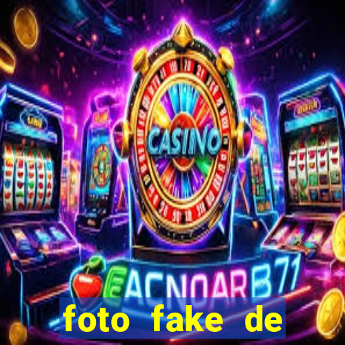 foto fake de menina no espelho cabelo cacheado